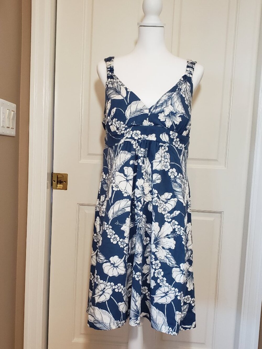 Tommy Bahama Blue and White Dress with Built in padded bra
